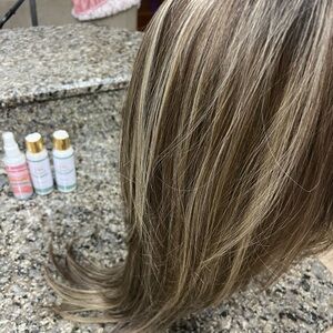 Chelsea Smith Crown Jianna Luxe New never worn only tried on